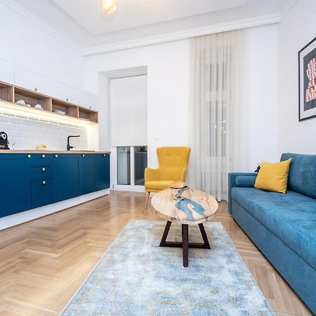 Megapolis City Center Suites Sarajevo Bagian luar foto