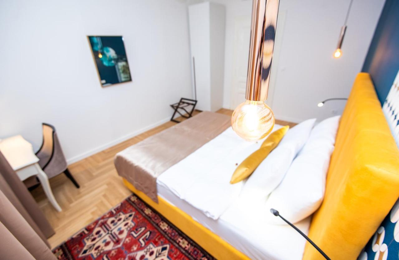 Megapolis City Center Suites Sarajevo Bagian luar foto