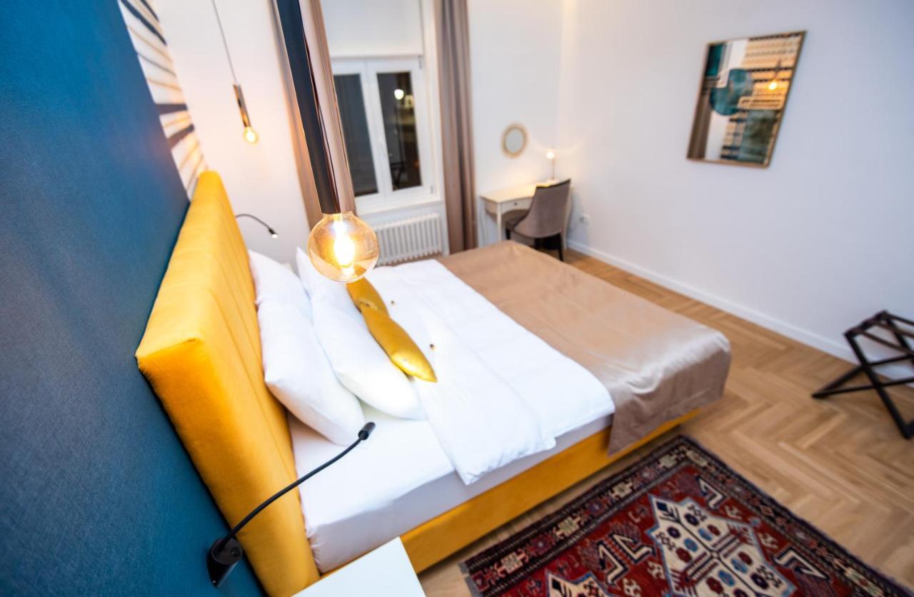 Megapolis City Center Suites Sarajevo Bagian luar foto
